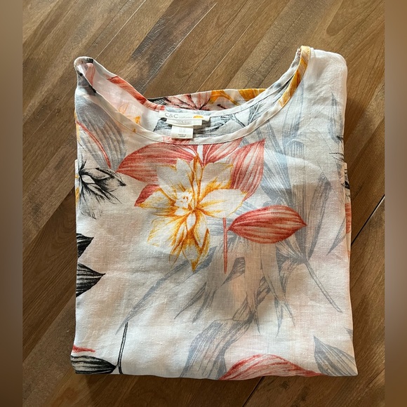 Floral printed linen top - Picture 1 of 7